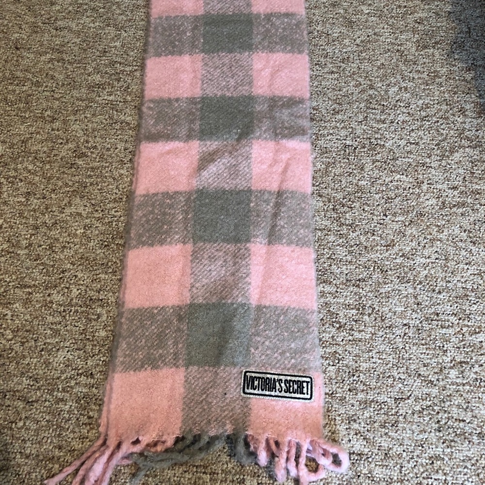 Victoria Secret Scarf